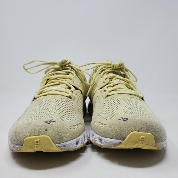 QC Swiss Engineering Black On Cloud Running Shoes - Picture 3 of 8